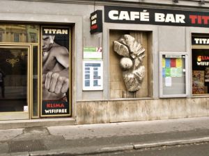 Oficiální otevření café baru Titán.